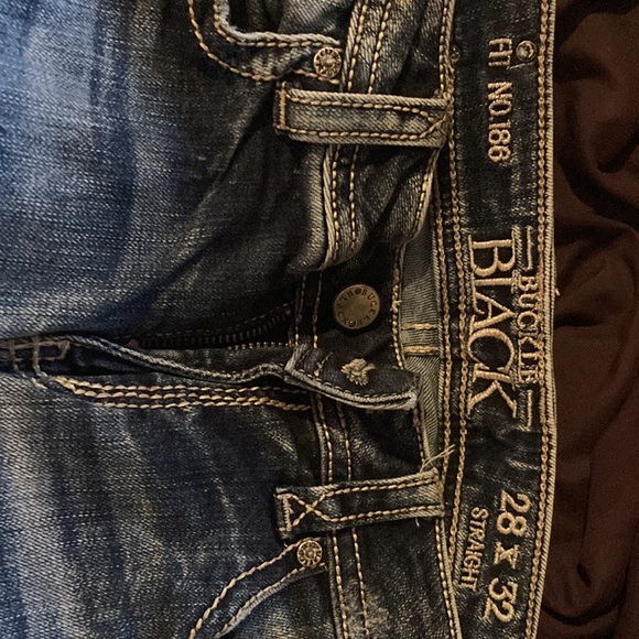 Buckle jeans - Picture 2 of 2